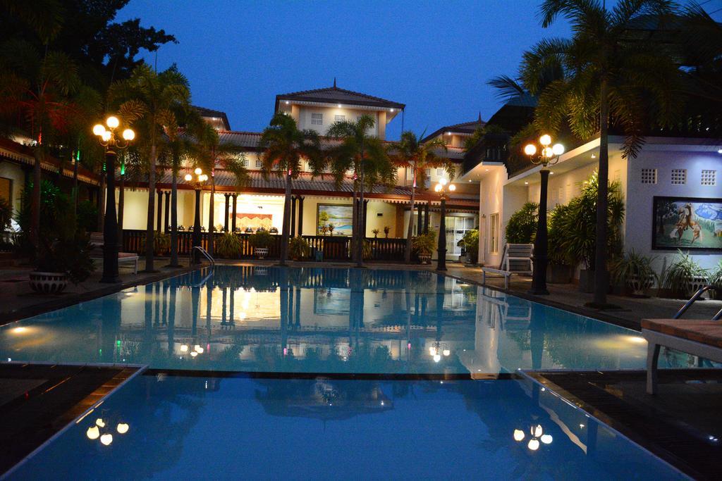 Jkab Park Hotel Trincomalee Exteriér fotografie
