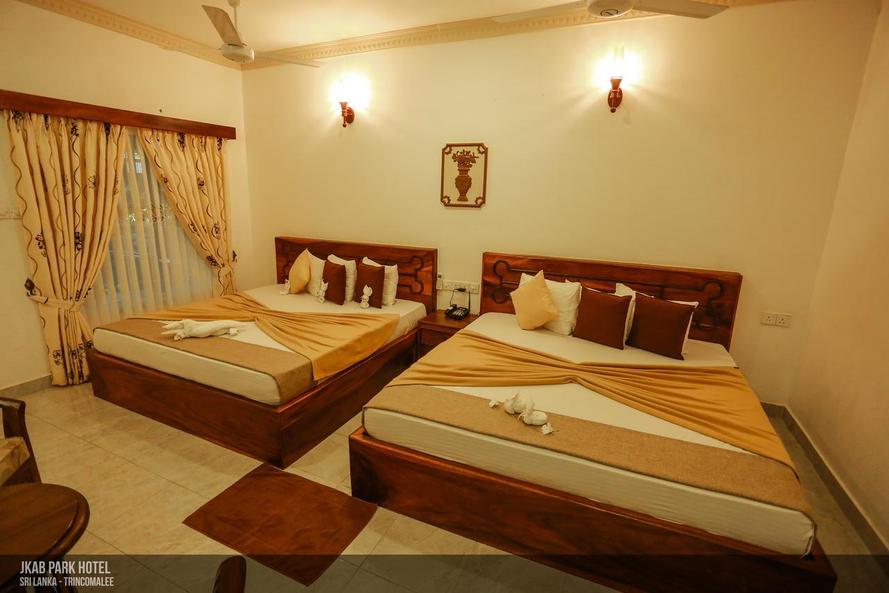 Jkab Park Hotel Trincomalee Exteriér fotografie