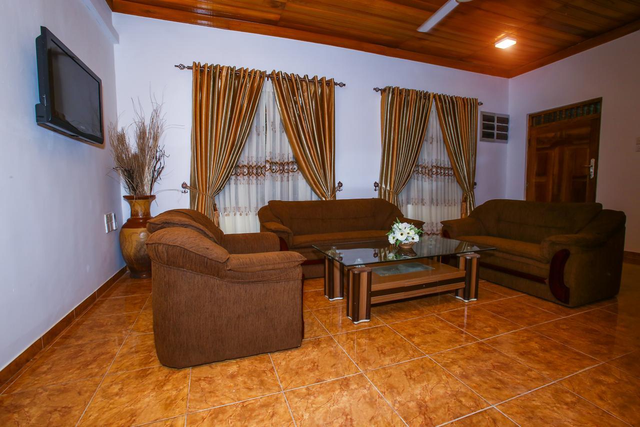 Jkab Park Hotel Trincomalee Exteriér fotografie