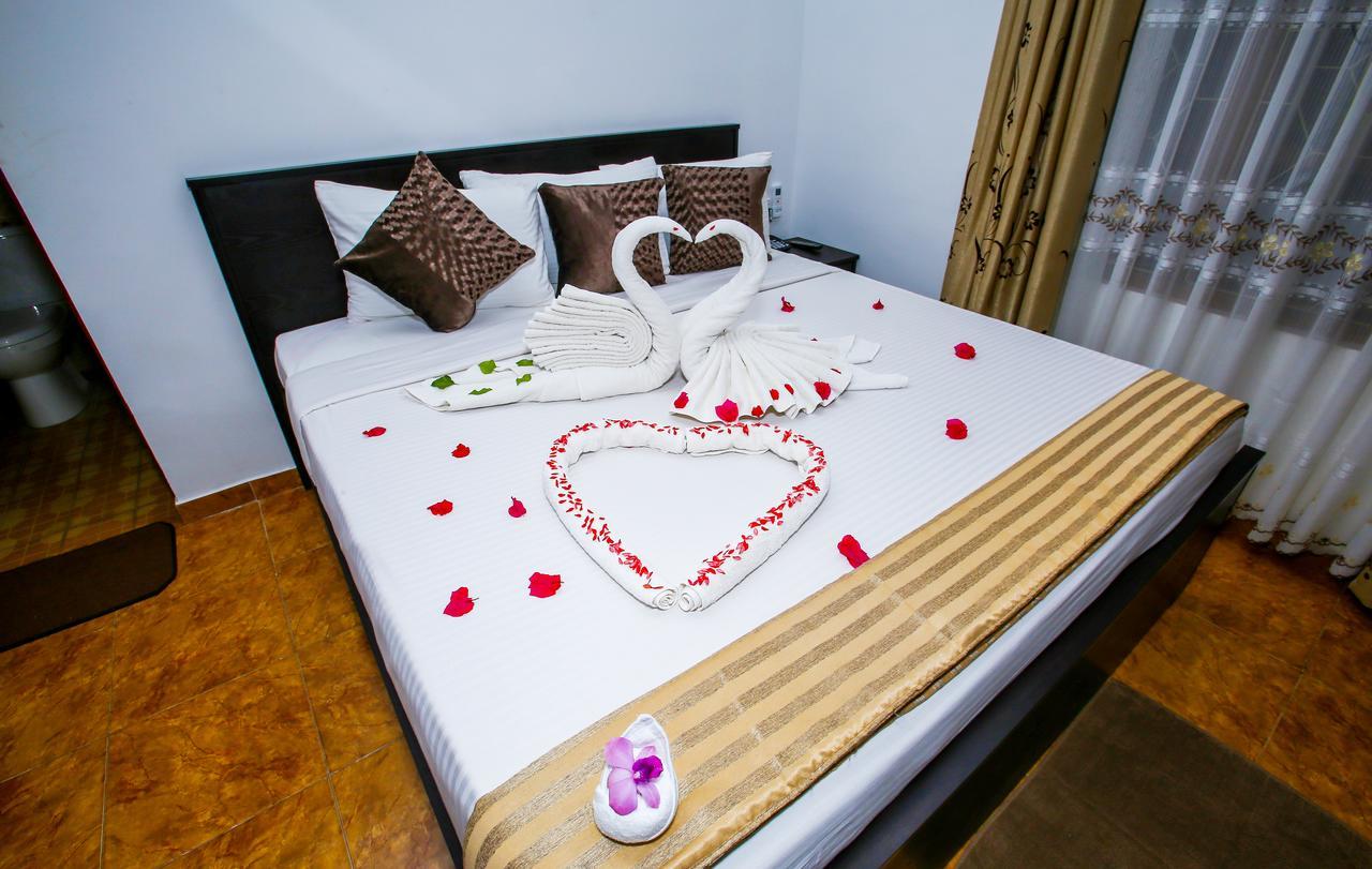 Jkab Park Hotel Trincomalee Exteriér fotografie