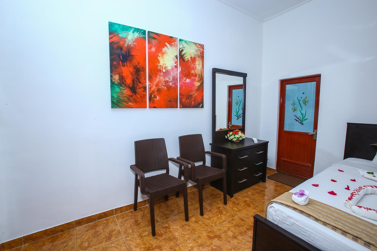 Jkab Park Hotel Trincomalee Exteriér fotografie