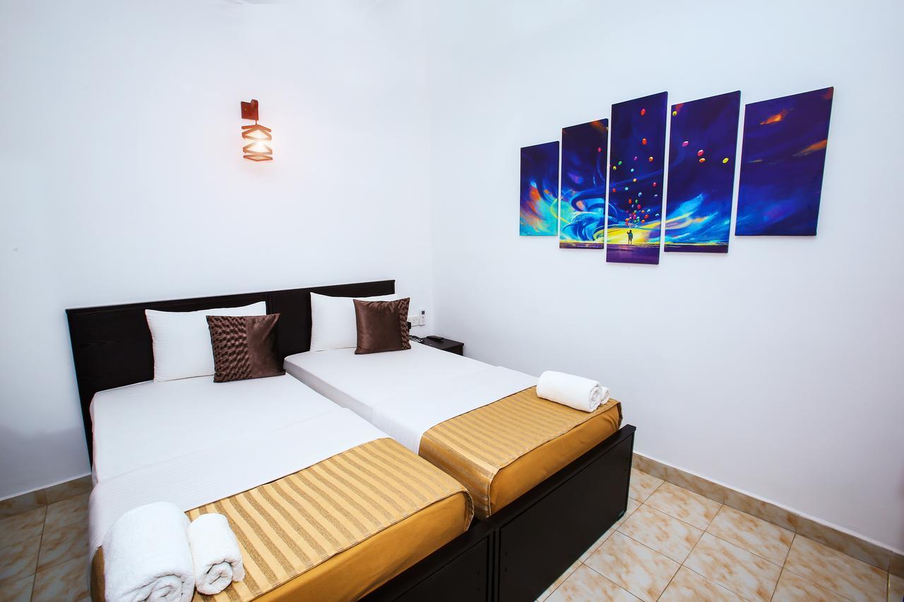 Jkab Park Hotel Trincomalee Exteriér fotografie