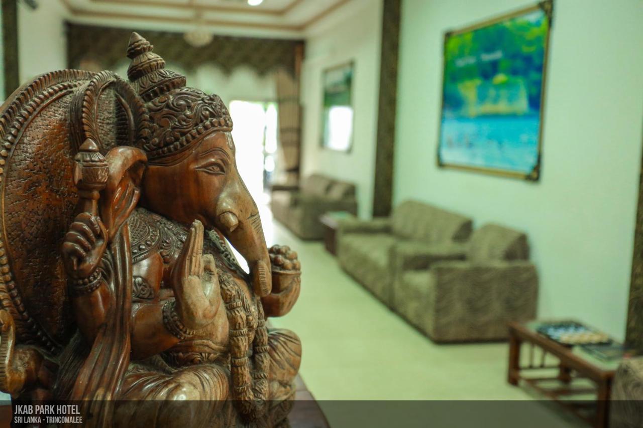 Jkab Park Hotel Trincomalee Exteriér fotografie